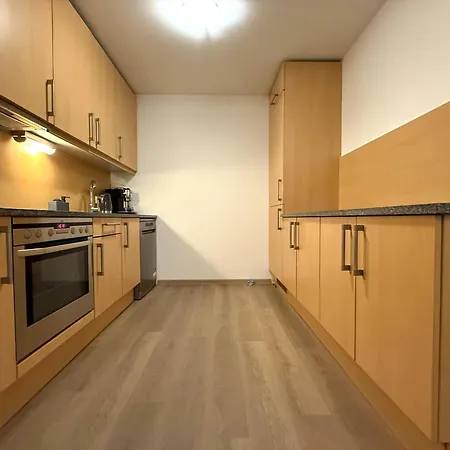 Minimalist Cozy Escape By O2 Arena アパート
